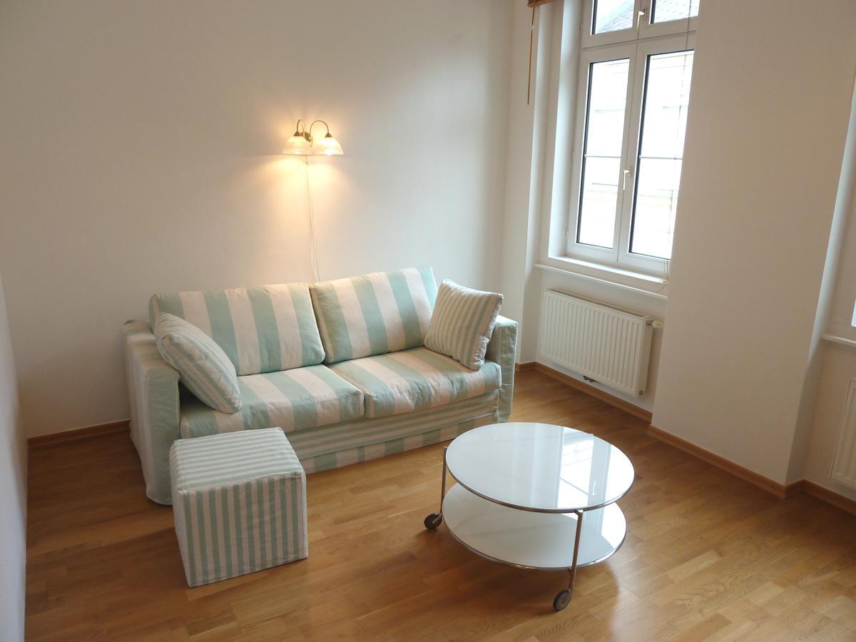 Sobieski District-1 Ring Apartment Vienna
